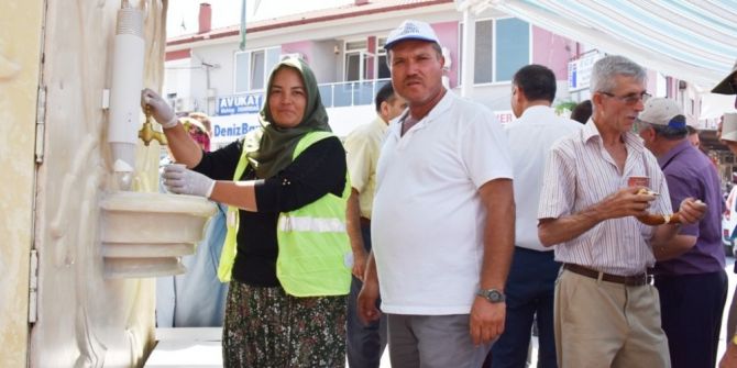 Bigadiç’te Çeşmeden Buz Gibi Ayran Aktı