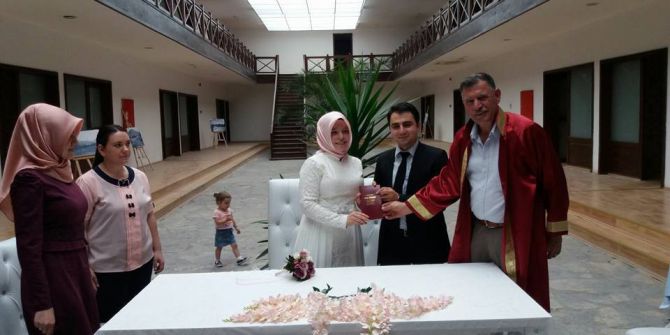 Başkan Duymuş, Gençlerin Mutluluğuna Ortak Oldu