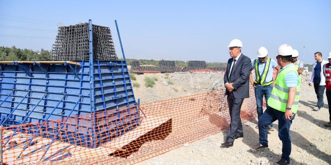 Devlet Bahçeli Köprüsü’nde Çalışmalar Sürüyor