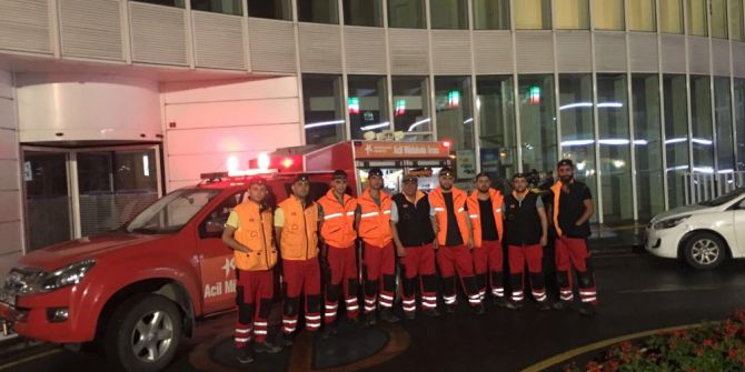 Şiddetli Yağmur Sonrası Belediye Ekipleri Seferber Oldu