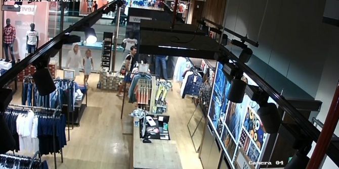 Bursa’da Aile Görünümü Verip Çocuğa Hırsızlık Yaptırdılar