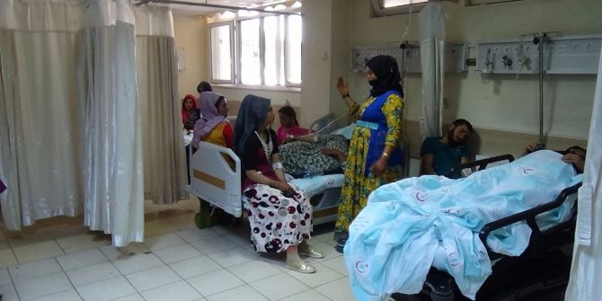 Mevsimlik İşçileri Taşıyan Servis Minibüsü Devrildi: 17 Yaralı