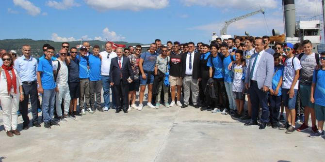 Kktc Milli Eğitim Ve Kültür Bakanı Özdemir Berova Çanakkale’de