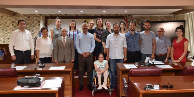 Yunusemre’nin Öncülüğünde Girişimcilik Sertifikalarını Aldılar