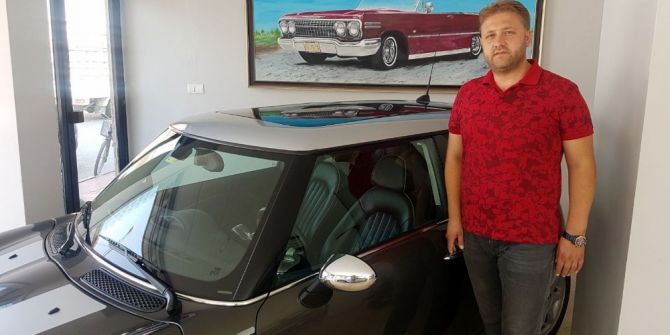 Boş Arsaları İşletme Gibi Gösterip Araba Satıyorlar