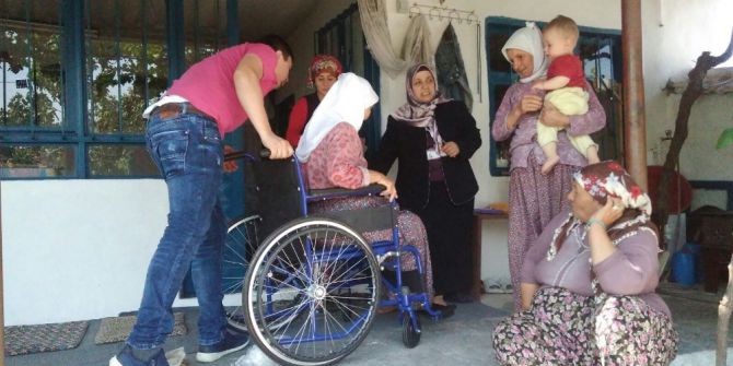 Yunusemre Belediyesi İle Tekerlekli Sandalyelerine Kavuştular