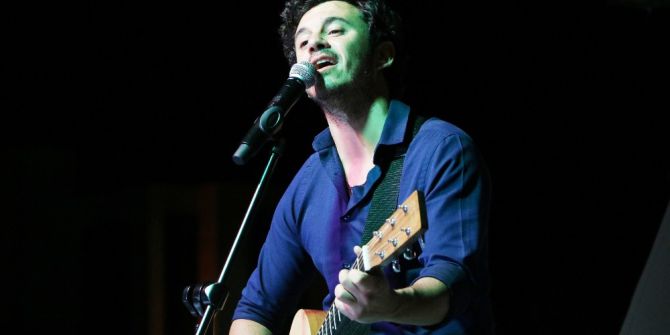 Şarkıcı Buray’dan Hayranlarına Yeni Klip Müjdesi