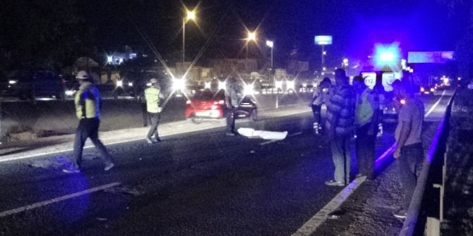 Yolun Karşısına Geçmeye Çalışırken Canından Oldu