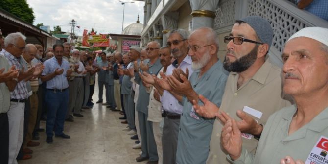 Hacı Adayları İçin Uğurlama Töreni