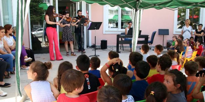 Güle Oynaya Müzik Eğitimi