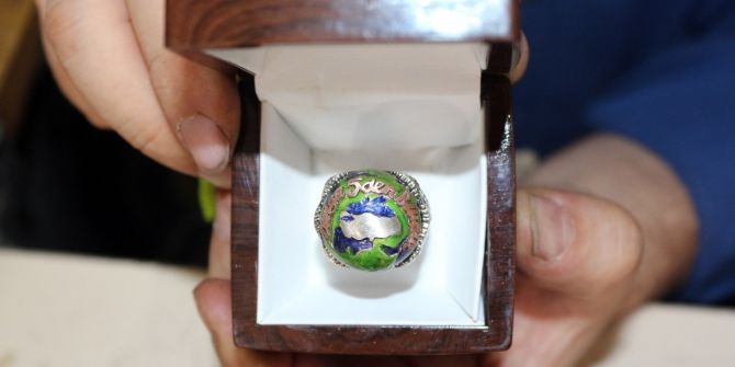 Cumhurbaşkanı Erdoğan’a “Dünya 5’ten Büyüktür” Yüzüğü