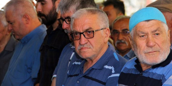 Eşini Vurduktan Sonra İntihar Eden Polis Son Yolculuğuna Uğurlandı