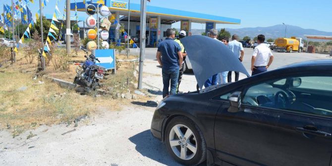 Motosiklet İle Otomobil Çarpıştı: 2 Yaralı