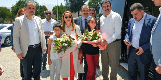 Bakan Tüfenkci’den Büyükşehir Belediyesine Ziyaret