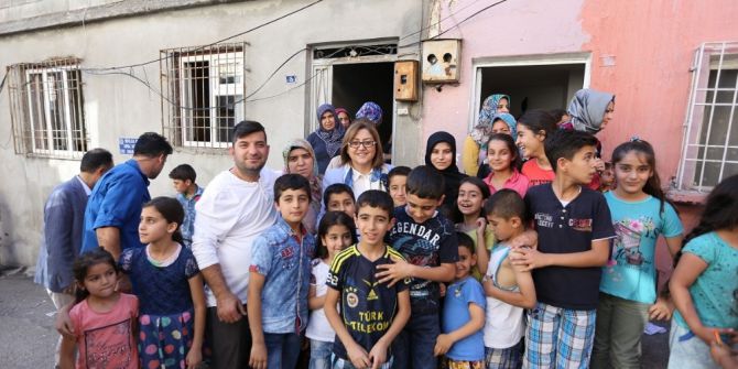 Yetimlerin Hayatlarına Umut Dolu Dokunuş