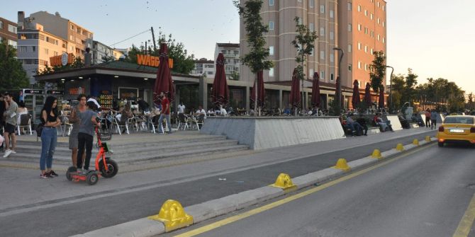 Ebb Başkanı Yılmaz Büyükerşen Darp Edilerek Silah Çekildi