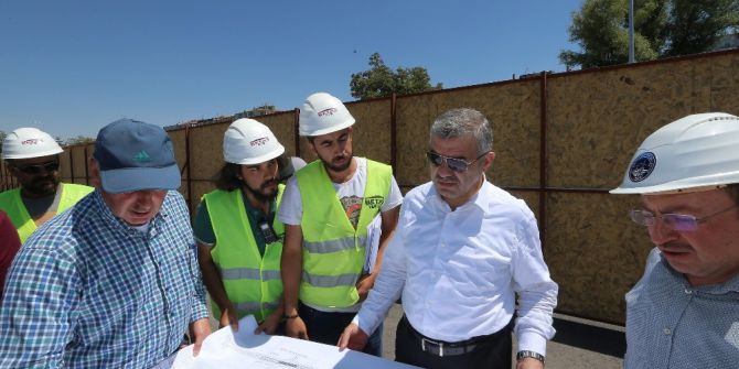 Başkan Çelik, Kocasinan Bulvarı’ndaki Alt Geçit Çalışmalarını Takip Etti