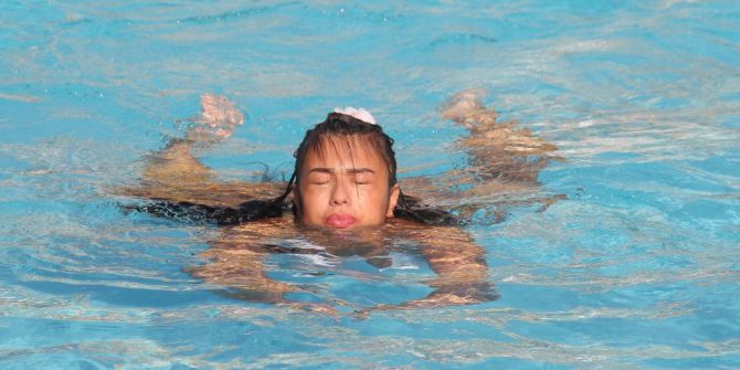 Sıcaklar Bunaltınca Vatandaşlar Suya Akın Etti