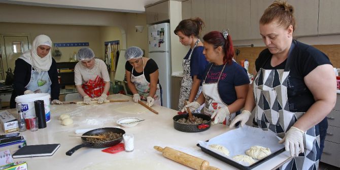 Atanamayan Öğretmenler Kurslara Akın Ediyor