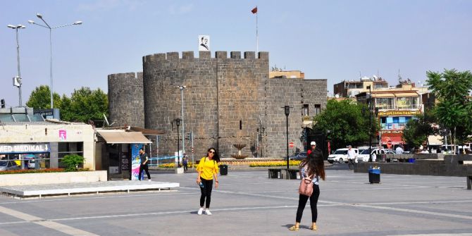 Diyarbakır’da Yabancı Turist Patlaması