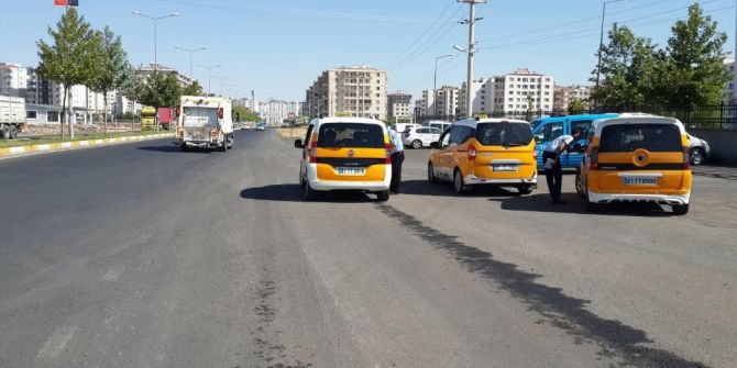 Ticari Taksiler Denetlendi