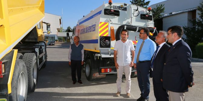 Atatürk Üniversitesi Araç Parkını Yeniliyor