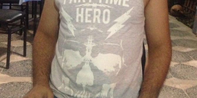 ’Part Time Hero’ Tişörtüne Gözaltı