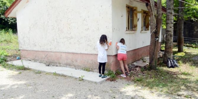 Üniversiteli Öğrenciler, Eski Köy Okulunu Konağa Dönüştürdü