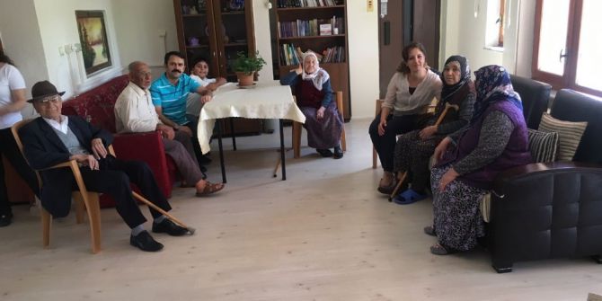 Vali Aktaş, Huzurevini Ziyaret Etti