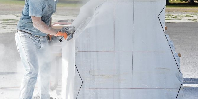 Türk Ve Yabancı Heykeltıraşlar İzmir İçin Yontacak