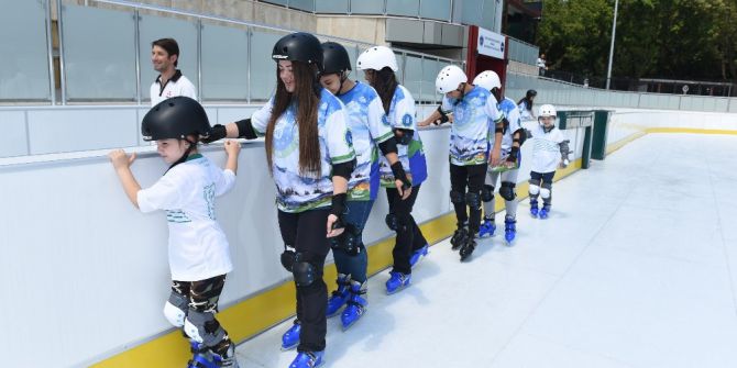 Bursa’da Her Mevsim Buz Pateni Keyfi