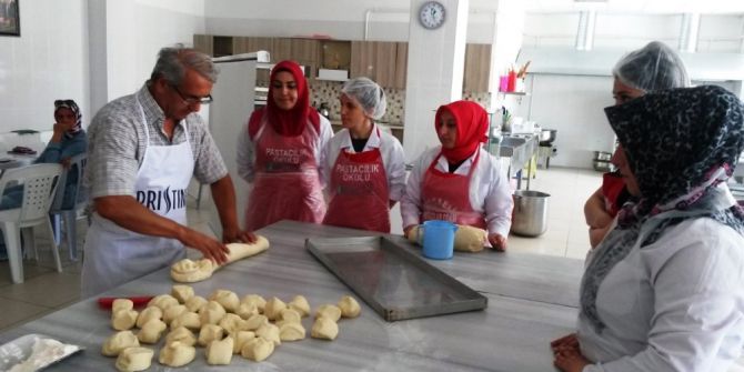 Pastacılık Kursunu Bitirenlerin İşleri Garanti