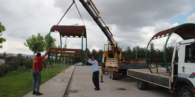 Gediz’in En Büyük Sivil Toplum Kuruluşundan Gediz Devlet Hastanesine Kamelya Yardımı