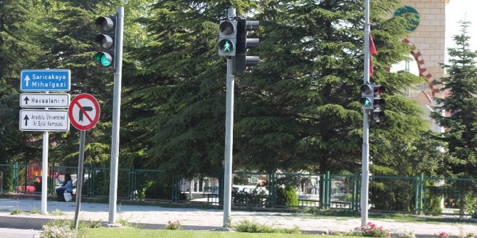 Işığı Var Yolu Yok