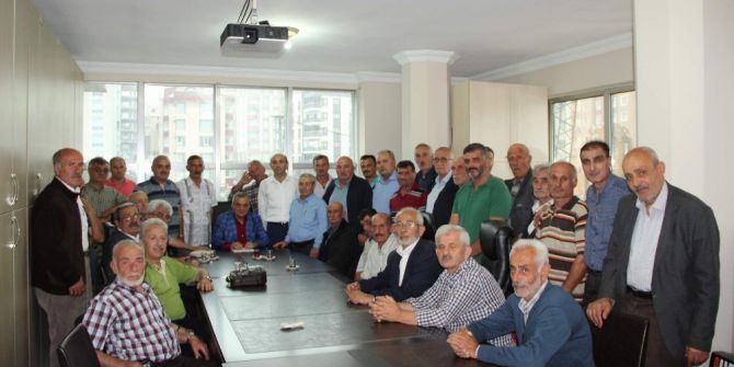 Mahalle Sakinlerinden Başkan Sağıroğlu’na Sürpriz Ziyaret