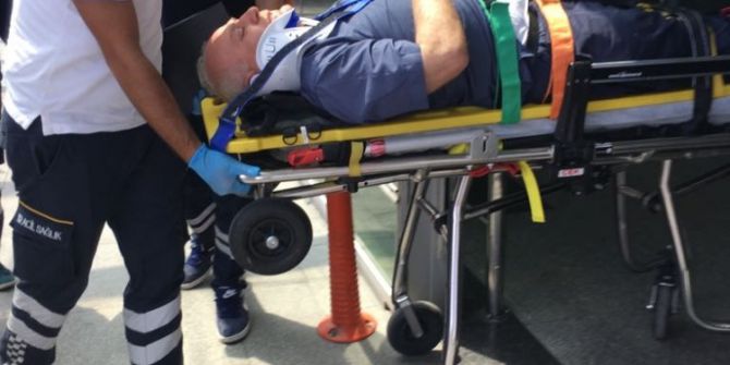 Motosiklet Ve Otomobil Çarpıştı: 1 Yaralı