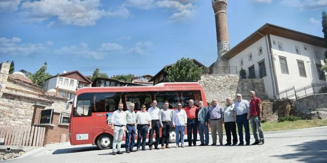 İzmit Belediyesi Meclis Üyeleri Tarihi Konağı Gezdi