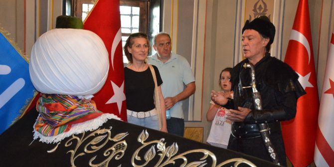 Ertuğrul Gazi Türbesi Hafta Sonu Gurbetçi Akınına Uğradı