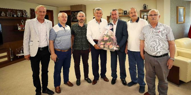 Başkan Karaosmanoğlu, Orhan Mahallesi Heyetini Ağırladı