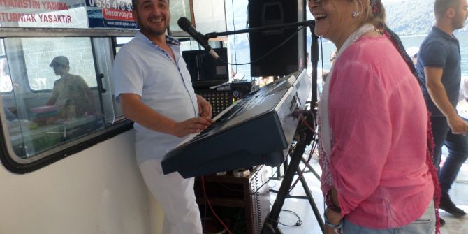 Mudanyalılar Adalar Vapurunda Coştu