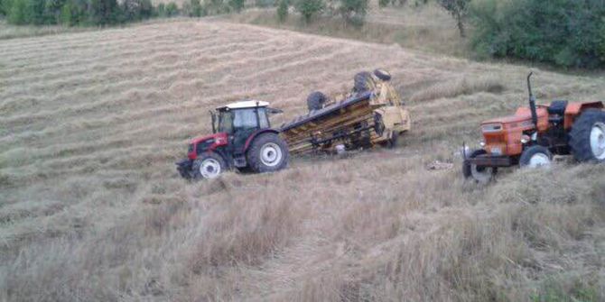 Devrilen Biçerdöverin Altına Kaldı