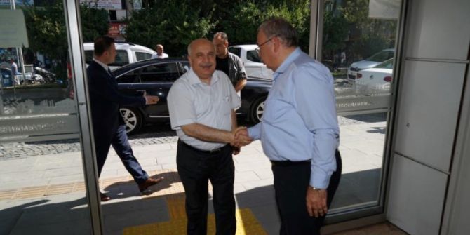 Rektör Gönüllü’den, Başkan Kutlu’ya Ziyaret