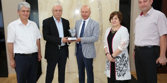 Birleşik Kafkasya Derneğinden Çolakbayrakdar’a Teşekkür Ziyareti