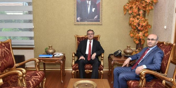 Adana Valisi Demirtaş’tan Vali Su’ya Ziyaret