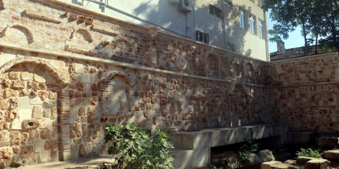 Antalya’da Kaçak Antik Tiyatro Kazısı İddiası