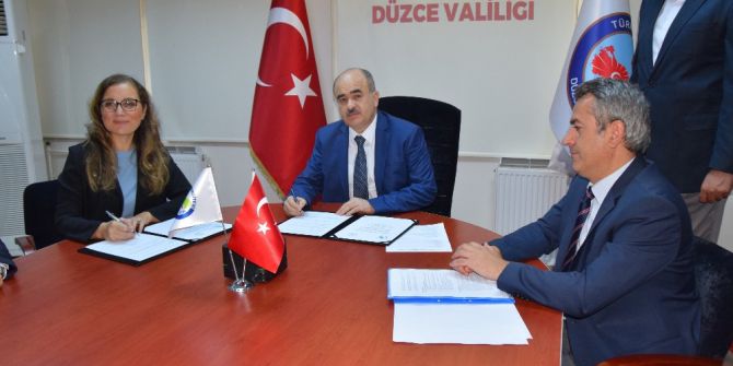 Düzce Üniversitesi Ve Milli Eğitim Arasında Protokol İmzalandı