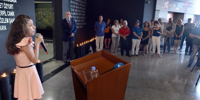 Madımak’ta Ölenler Anısına 35 Mum Yakıldı