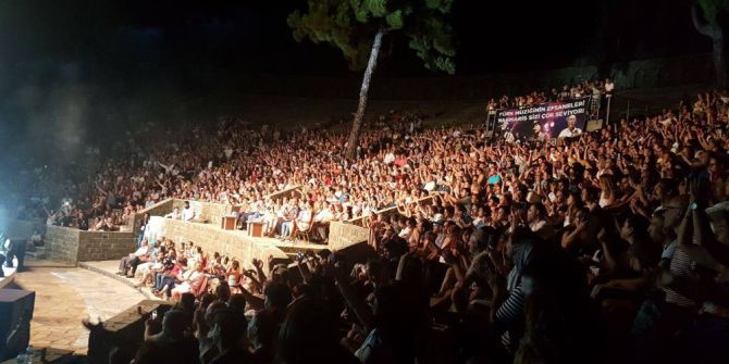 Mfö, Marmarislileri Coşturdu