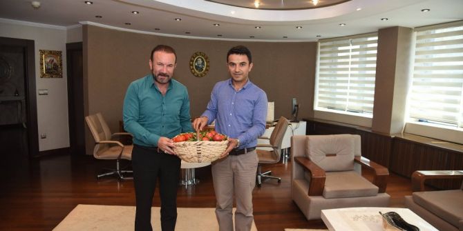 Uygulama Bahçesi İlk Ürünlerini Verdi