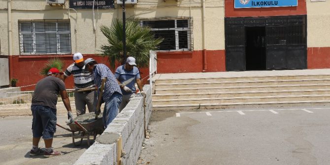 Akdeniz Belediyesi’nden Okul Ve Camilere Hizmet Desteği